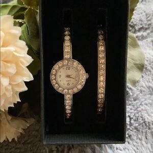 Japanese Quartz watch and bangle set